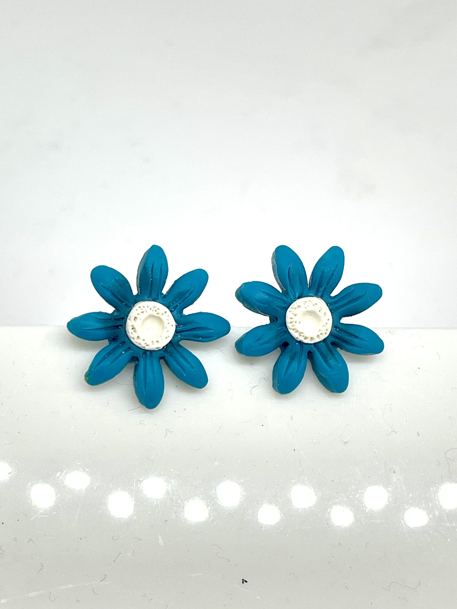 Small Sunflower Stud