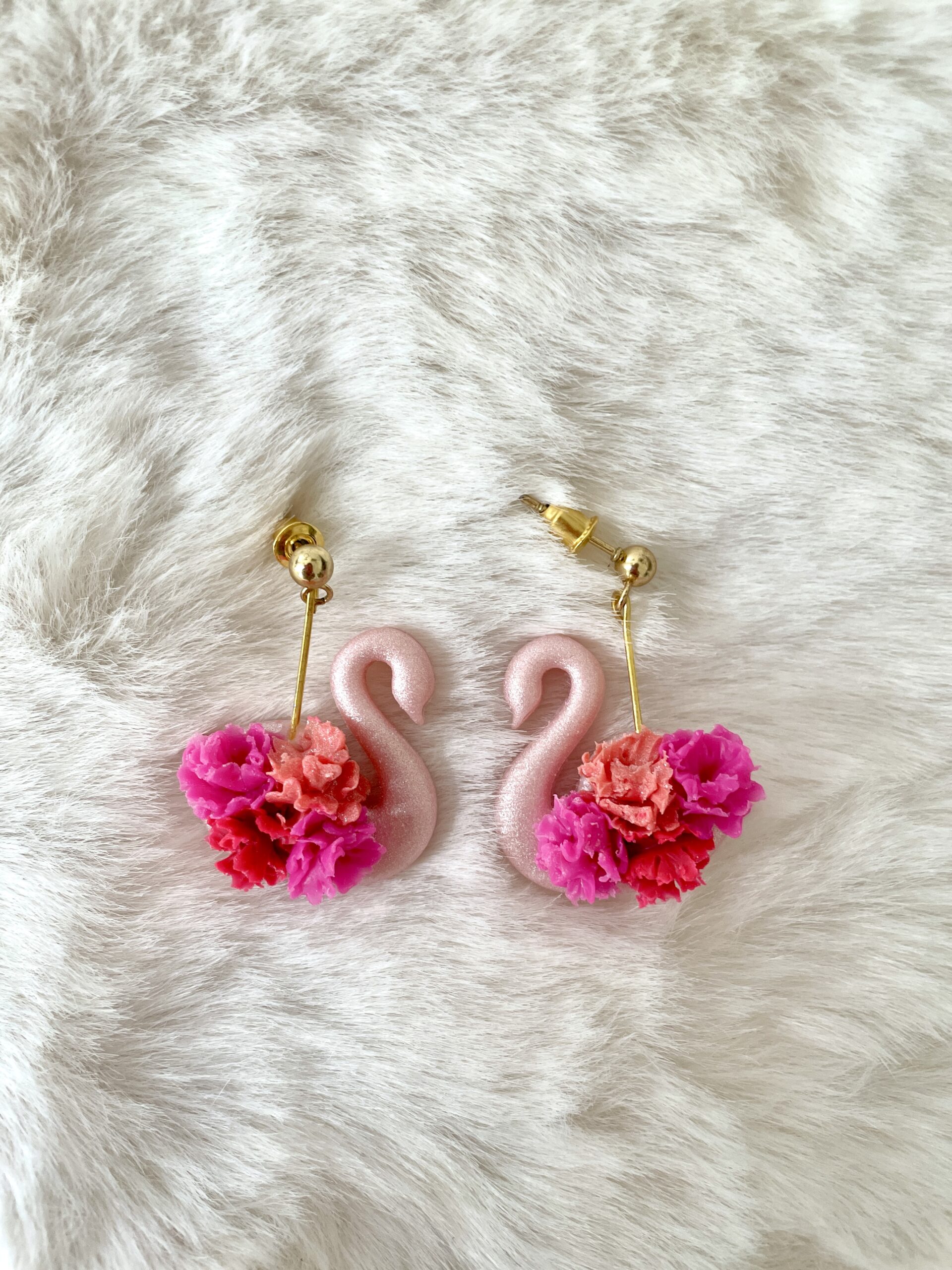 Valentines Swan Pair